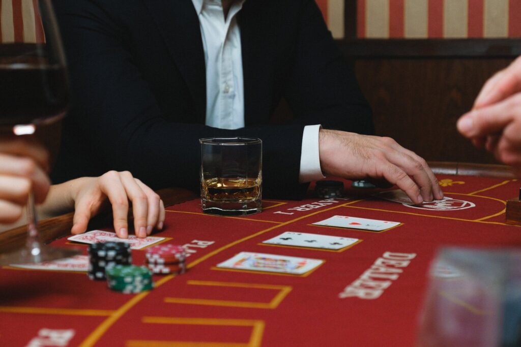 ¿Qué juegos se pueden encontrar en casinos en vivo?