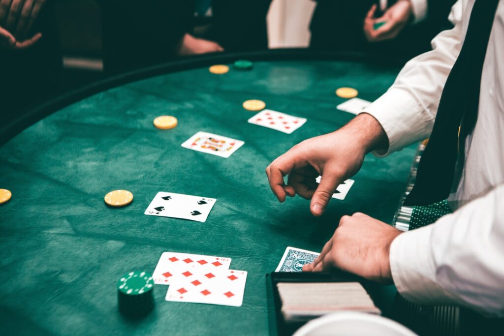 ¿Qué juegos se pueden encontrar en casinos en vivo?